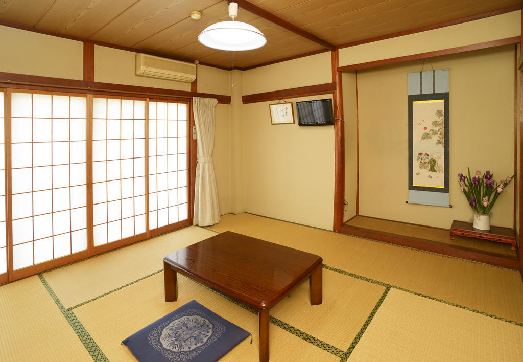 Hotel Kikuya Yamanakako Esterno foto